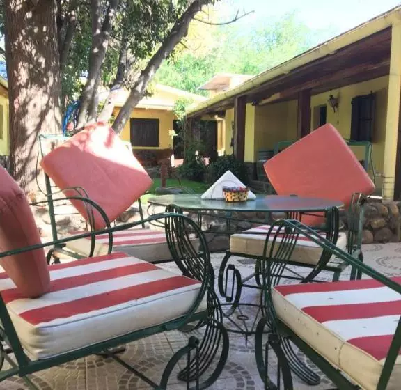 Retkeilymaja Don Romulo