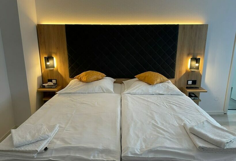 호텔 & Restaurant Bella Italia