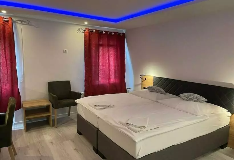 Hotelli & Restaurant Bella Italia