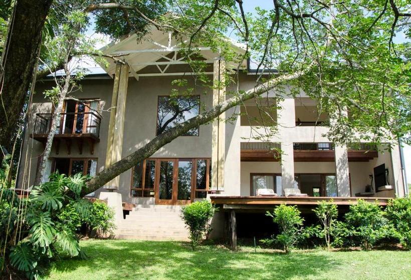 호텔 Villa Rostrata On Lake