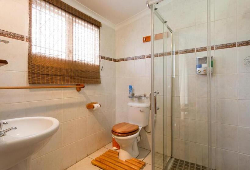 بنسيون Colesview Guest House