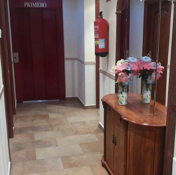 פנסיון Hostal Venecia Ii