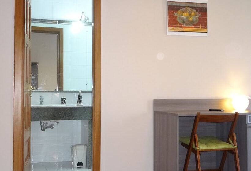 Пансион Amphitheatrum Gate