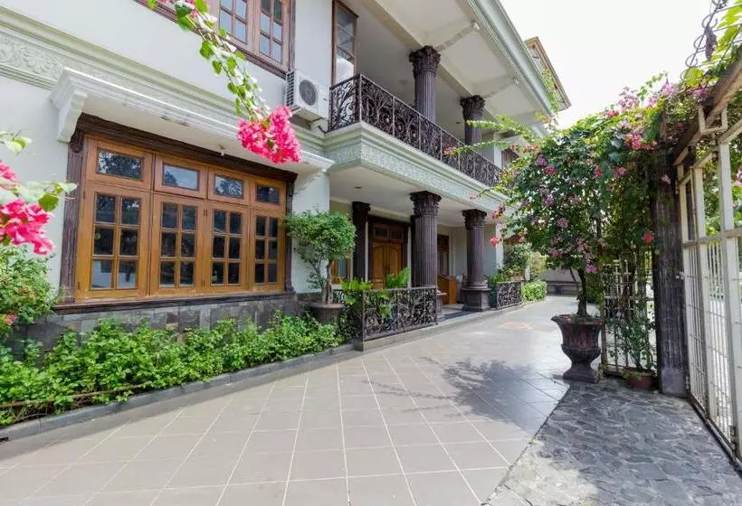 Majatalo Reddoorz @ Taman Menteng Bintaro