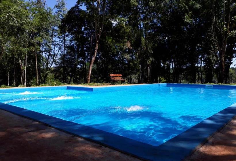 هاستل La Quinta