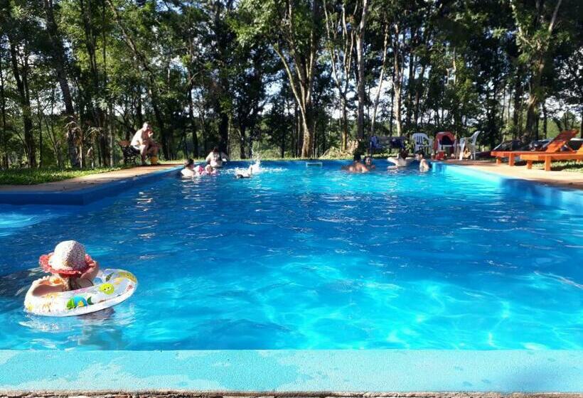 هاستل La Quinta