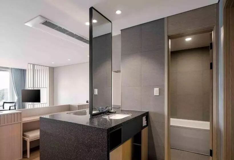 Hanwha Resort Geoje Belvedere