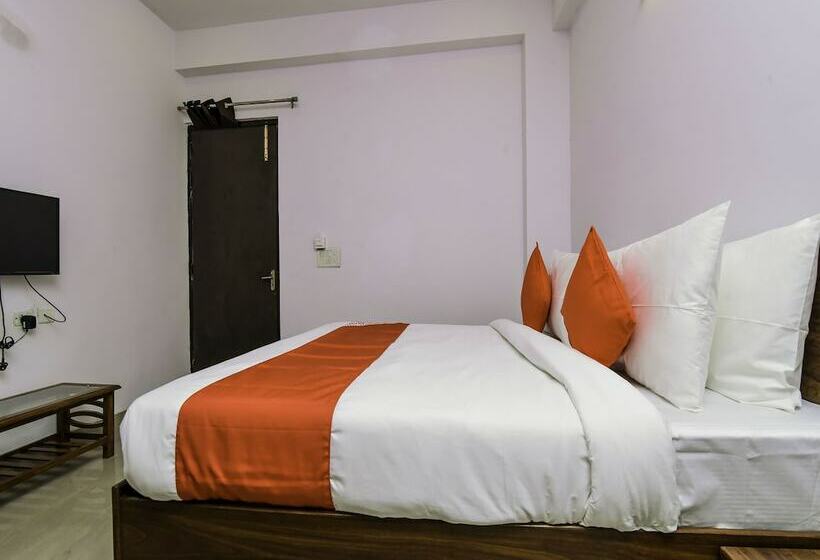 호텔 Oyo 20031 Silverkey Jaypee Hospital