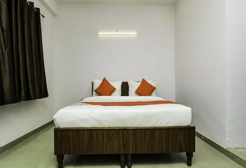 Hotelli Oyo 20031 Silverkey Jaypee Hospital