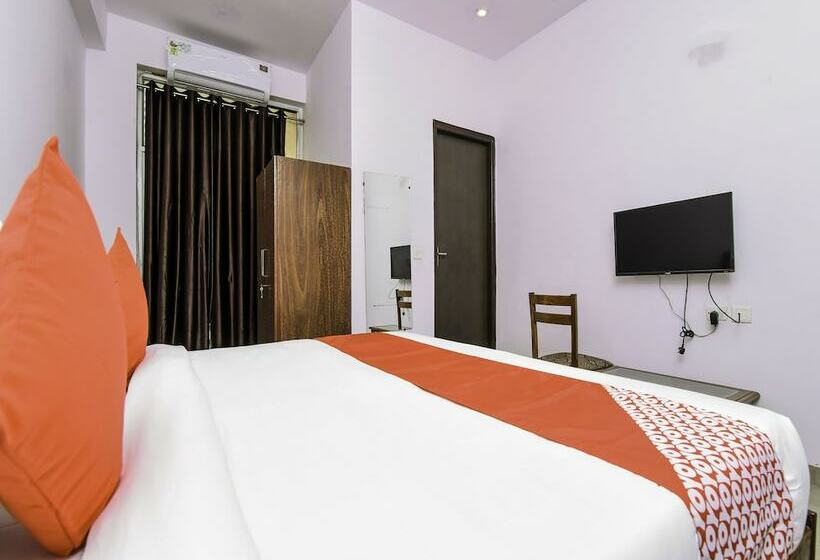 호텔 Oyo 20031 Silverkey Jaypee Hospital