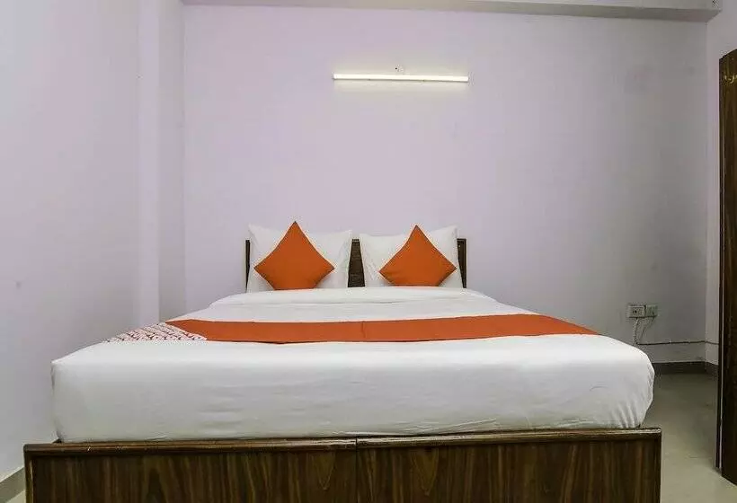 Hotelli Oyo 20031 Silverkey Jaypee Hospital