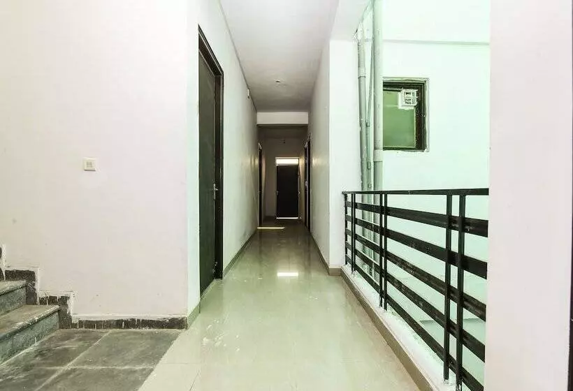 Hotelli Oyo 20031 Silverkey Jaypee Hospital