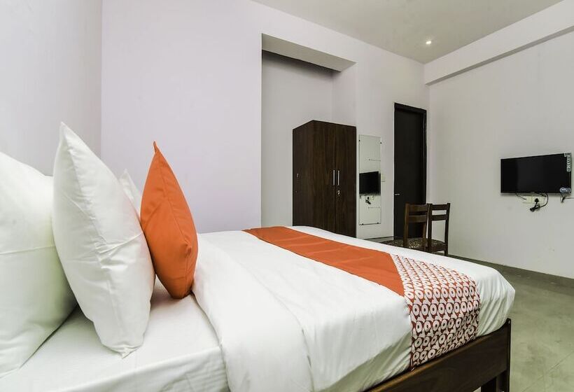 호텔 Oyo 20031 Silverkey Jaypee Hospital