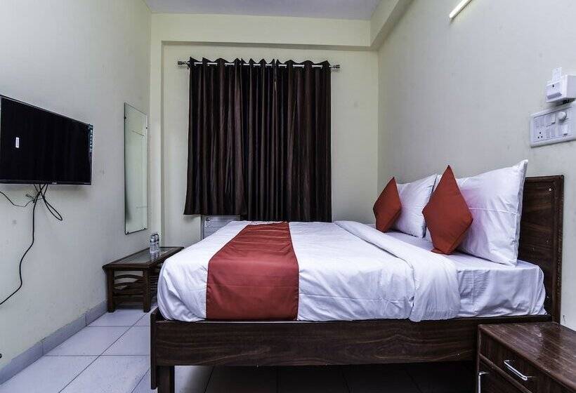 호텔 Oyo 20031 Silverkey Jaypee Hospital