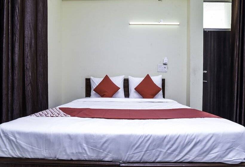 호텔 Oyo 20031 Silverkey Jaypee Hospital