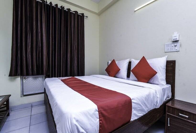 호텔 Oyo 20031 Silverkey Jaypee Hospital