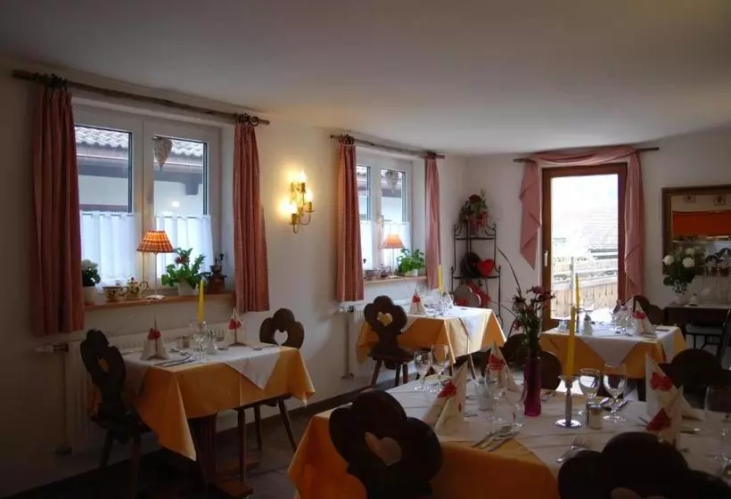 Hotelli Wildbachstuben