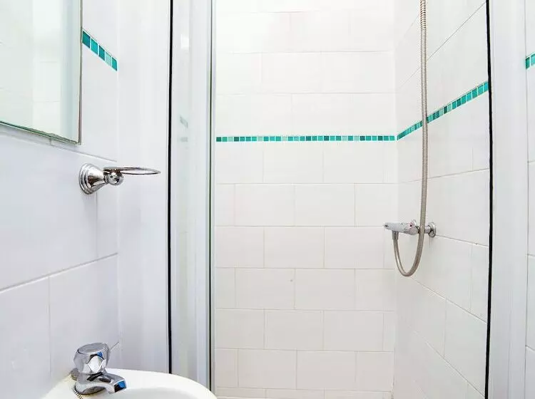 پانسیون Tequila And Dunlin Rooms Southport Central