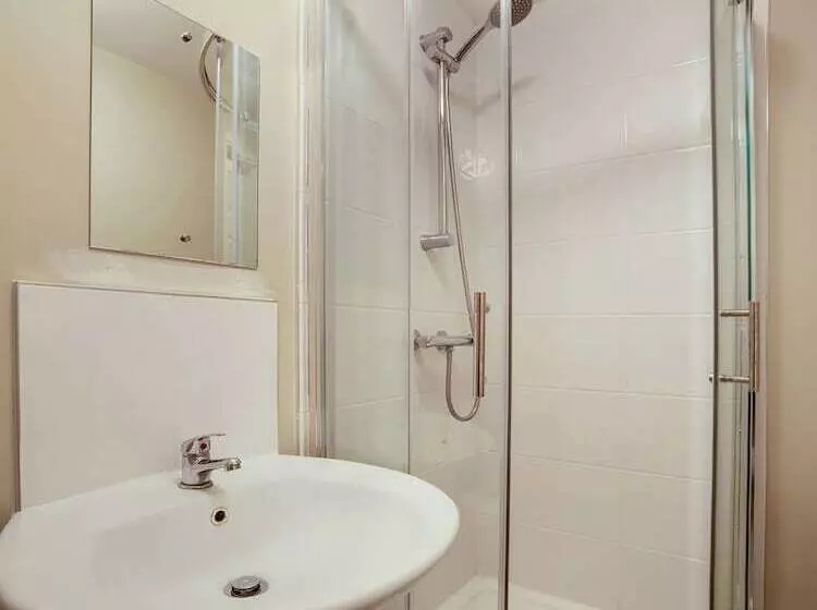 پانسیون Tequila And Dunlin Rooms Southport Central