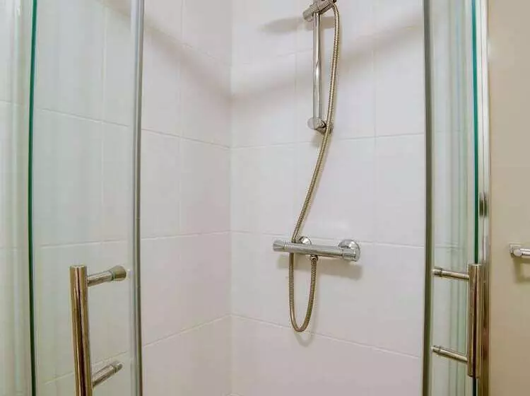 پانسیون Tequila And Dunlin Rooms Southport Central