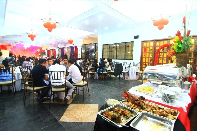 Hotel Kapis Mansions