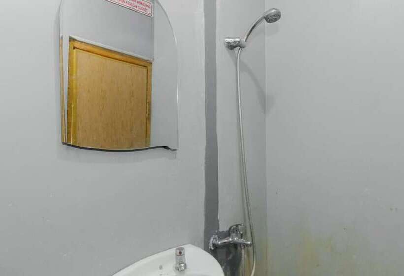 פנסיון Reddoorz Syariah At Taman Bendungan Asahan