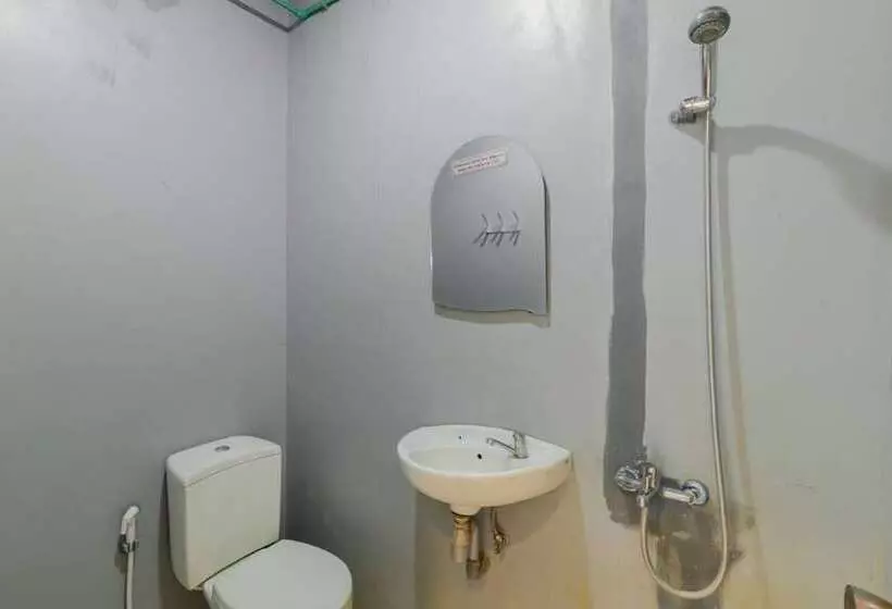 ペンション Reddoorz Syariah At Taman Bendungan Asahan