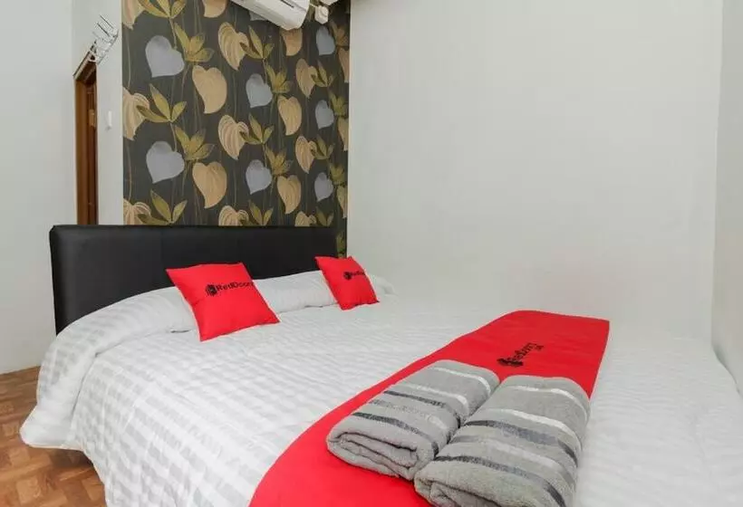 ペンション Reddoorz Syariah At Taman Bendungan Asahan