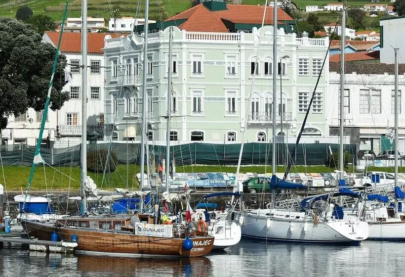 Retkeilymaja Internacional Azores Boutique