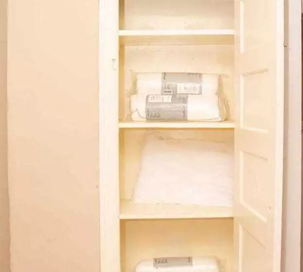 ユースホステル Backpackershq