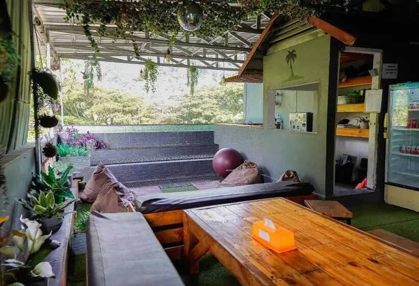 Kokos Hostel Padang City