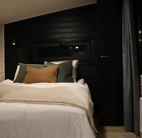 پانسیون Little Aurora Cabin