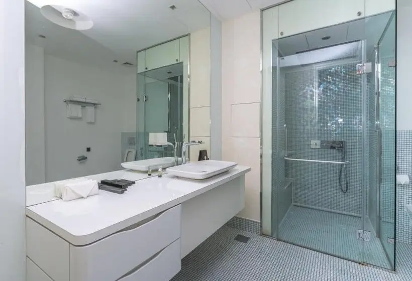 Ezdan Hotel West Bay