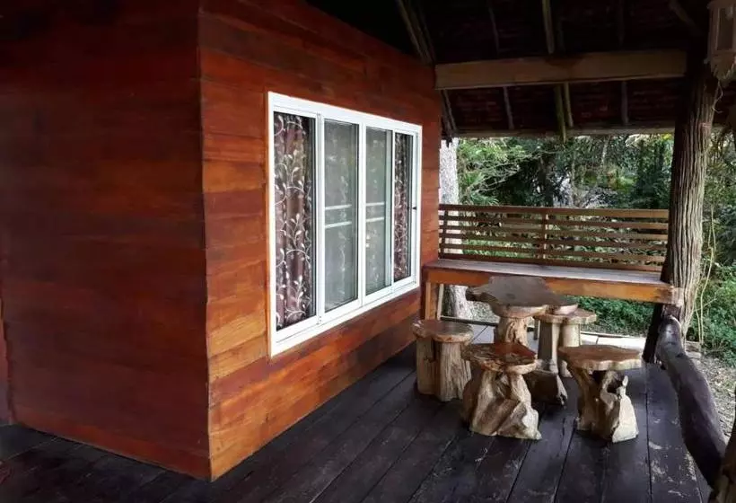 Retkeilymaja Banana Resort