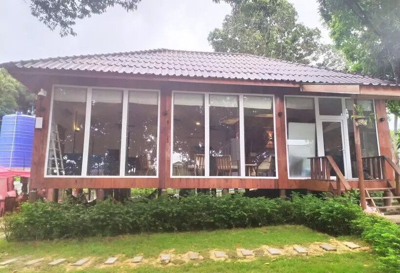 Ariya Resort