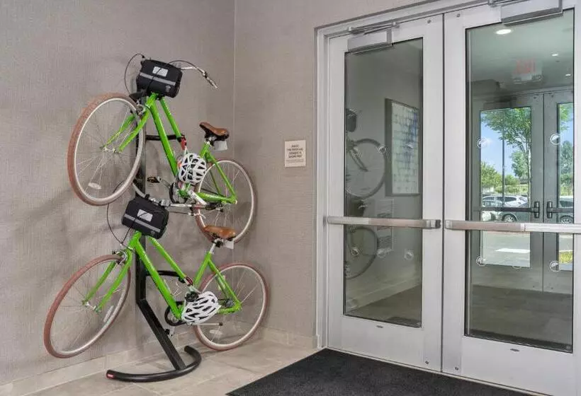 ホテル Element Hampton Peninsula Town Center