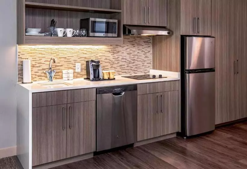 ホテル Element Hampton Peninsula Town Center