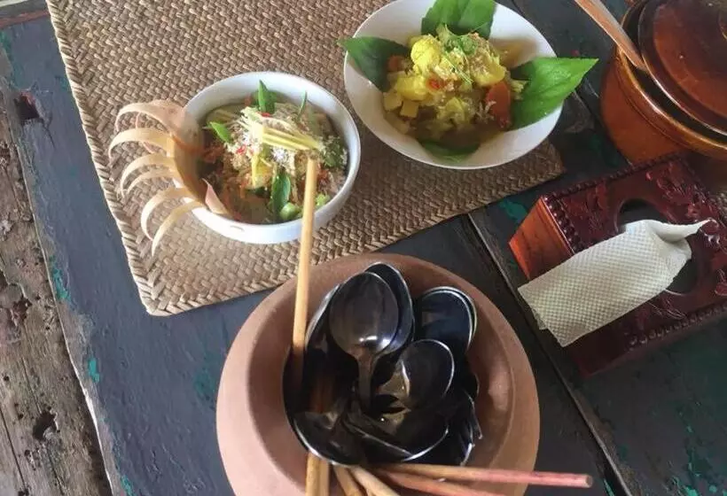 Majatalo Firefly Guesthouse