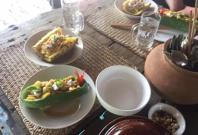 Majatalo Firefly Guesthouse