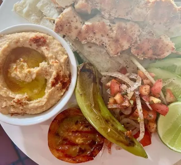 Majatalo Ing Ing Guesthouse