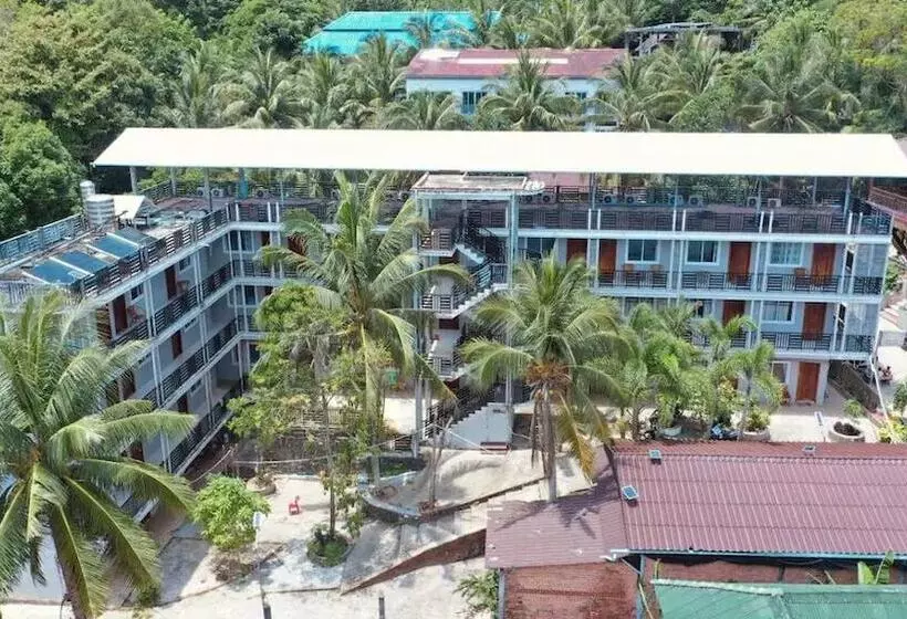 Majatalo Roomy Guesthouse