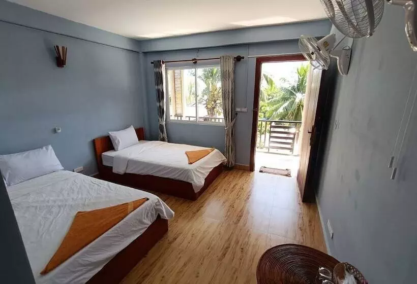 Majatalo Roomy Guesthouse