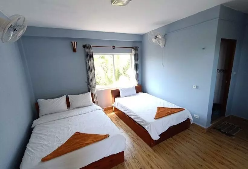 Majatalo Roomy Guesthouse