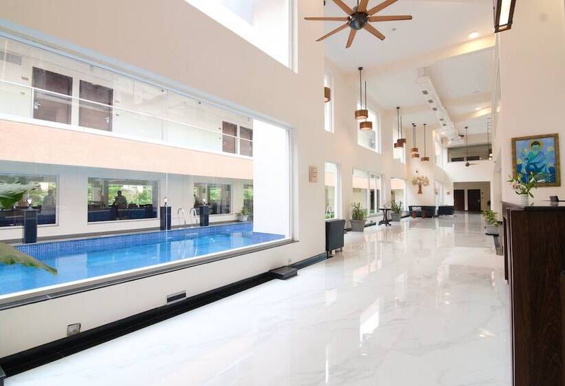 酒店 Regenta Central North Goa, Arpora