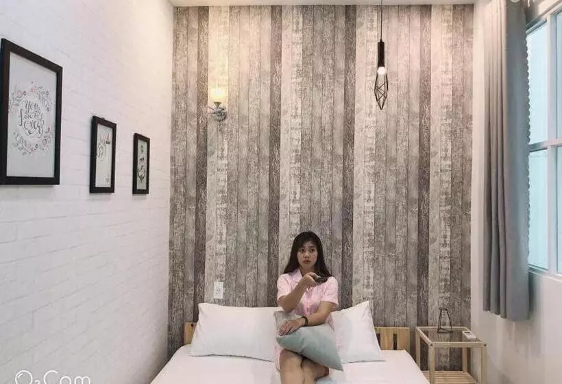 هتل Sele House