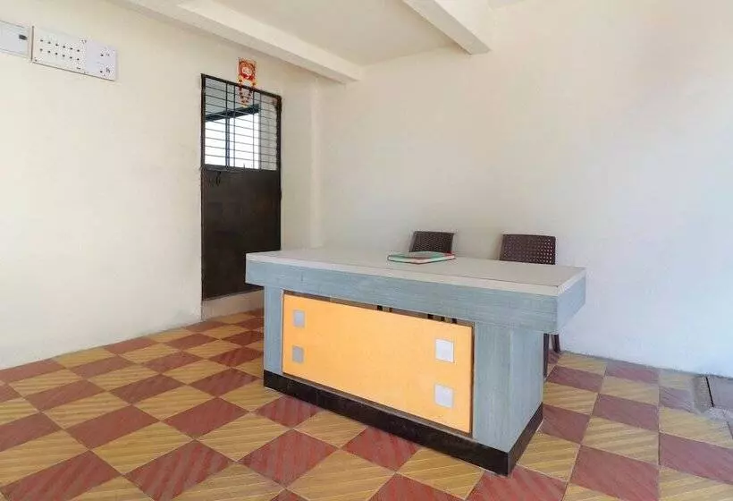 ホテル Spot On 37095 Sai Sidhi Lodge