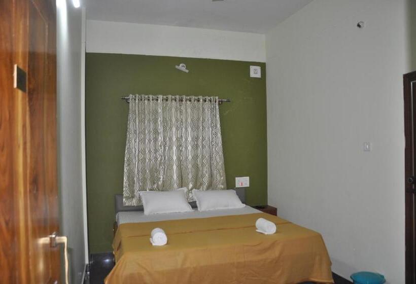 Отель Blue Crystal Lodge