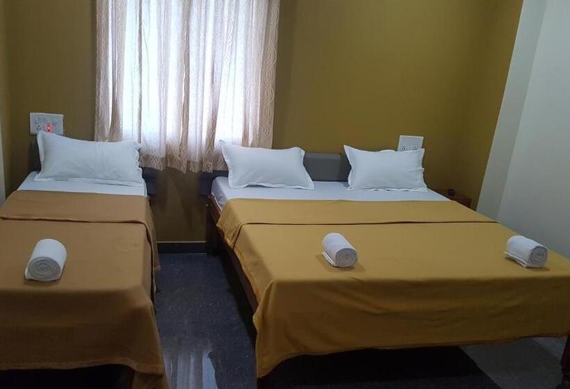 Отель Blue Crystal Lodge