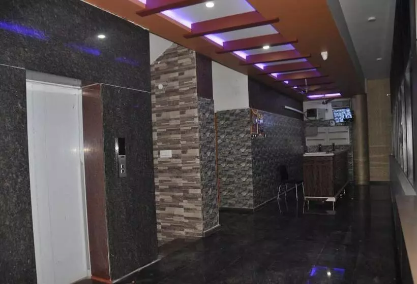 Hotelli Blue Crystal Lodge