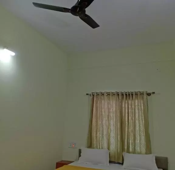 Hotelli Blue Crystal Lodge